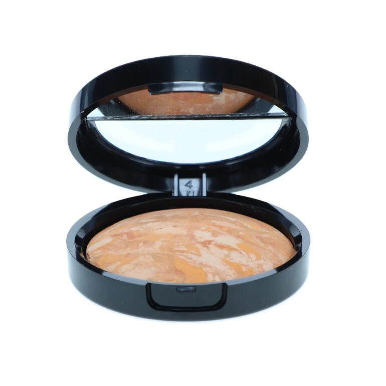 Simple Laura Geller Baked Balance-N-Brighten Color Correcting Foundation Light 0.32 Oz 4 Simple Laura Geller Baked Balance-N-Brighten Color Correcting Foundation Light 0.32 Oz - Image 2